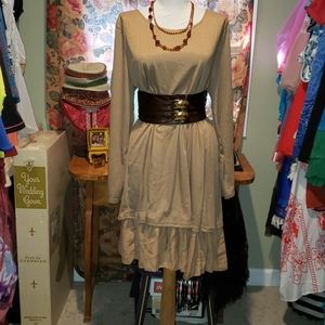 🦋5 for $15 item!NWT  Tan dress.